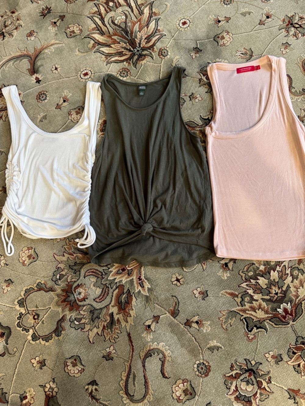Popular 21 Elegant White Sleeveless Top size m